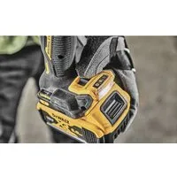 Дрель-шуруповерт DeWalt DCD800P2T (с 2-мя АКБ, кейс)