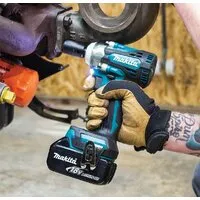 Гайковерт Makita DTW300Z (без АКБ)