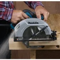 Дисковая (циркулярная) пила Makita HS7000