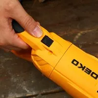 Сабельная пила Deko DKRS1250V 083-1072