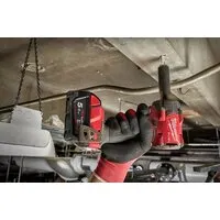 Гайковерт Milwaukee M18 FIW2F38-0X 4933478650 (без АКБ, кейс)