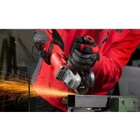Угловая шлифмашина Milwaukee AGV 10-125 EK 4933451222