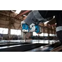 Винтоверт Bosch GDR 18V-215 Professional 06019N2002 (с 2-мя АКБ, кейс)