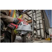 Дисковая (циркулярная) пила Milwaukee Fuel M18 FMCS66-0C 4933472110 (без АКБ, кейс)