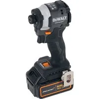 Винтоверт DeWalt DCF85MM2T (с 2-мя АКБ, кейс)