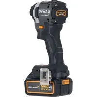 Винтоверт DeWalt DCF85MM2T (с 2-мя АКБ, кейс)