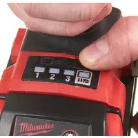 Винтоверт Milwaukee M18 FID2-0X 4933464087 (без АКБ, кейс)