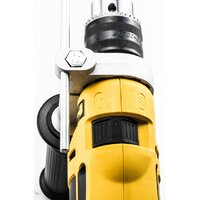 Ударная дрель DeWalt DWD024