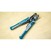 Клещи для снятия изоляции Total THT15246