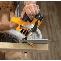 Дисковая (циркулярная) пила DeWalt DWE576K