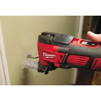 Реноватор Milwaukee M18 BMT-0 4933446203 (без АКБ)