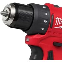 Дрель-шуруповерт Milwaukee M12 BLDDRC-402C 4933499688 (с 2-мя АКБ, кейс)