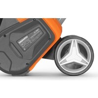 Снегоуборщик Daewoo Power DAST 4242Li (без АКБ) Снегоуборщик Daewoo Power DAST 4242Li (без АКБ)