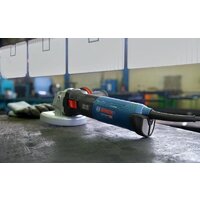 Угловая шлифмашина Bosch GWS 17-125 S Professional 06017D0300