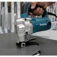 Листовые электрические ножницы Makita JS3201J