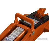 Подкатной домкрат Ombra OHT203 3т.