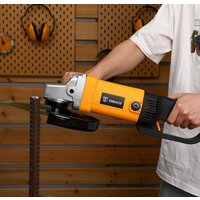 Угловая шлифмашина Deko DKAG2450-230