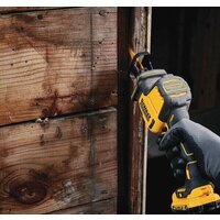 Сабельная пила DeWalt DCS312N-XJ (без АКБ)