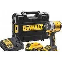 Гайковерт DeWalt DCF921P2T-QW (с 2-мя АКБ, кейс)