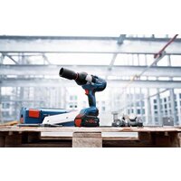 Гайковерт Bosch GDS 18V-1050 H Professional 06019J8502 (с 2-мя АКБ 8 Ah, кейс)