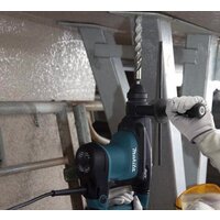 Перфоратор Makita HR3210C