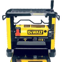 Строгальный станок DeWalt DW733