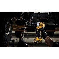 Гайковерт DeWalt DCF901P1 Xtreme Subcompact (с 1-м АКБ, кейс)