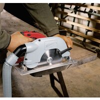 Дисковая (циркулярная) пила Milwaukee SCS 65 Q