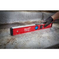 Уровень строительный Milwaukee 4933471978