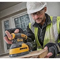 Эксцентриковая шлифмашина DeWalt DWE6423