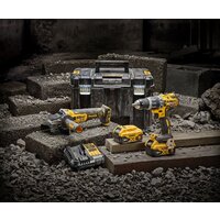 Наборы электроинструментов DeWalt DCK2080P2T (шуруповерт, болгарка, 2 АКБ, кейс)