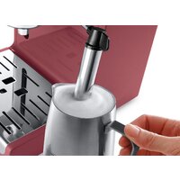 Рожковая кофеварка DeLonghi Active Line ECP 33.21.R