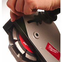 Штроборез Milwaukee WCE 30 [4933383855]