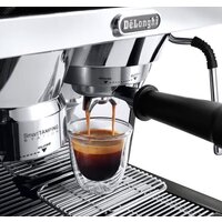 Рожковая кофеварка DeLonghi La Specialista EC9355.BM