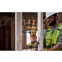 Винтоверт DeWalt DCF850P2T (с 2-мя АКБ 5 Ач, кейс)