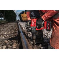 Гайковерт Milwaukee M18 ONEFHIWF1-802X 4933499254 (с 2-мя АКБ, кейс)
