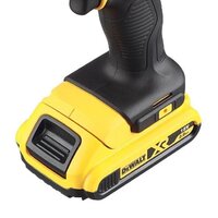 Дрель-шуруповерт DeWalt DCD771D2 (с 2-мя АКБ 2 Ah)