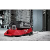 Зарядное устройство Milwaukee MXF C 4933471839