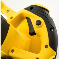 Дисковая (циркулярная) пила Kolner KCS 140/900