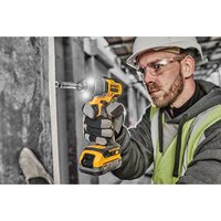 Винтоверт DeWalt DCF840NT (без АКБ, кейс)