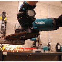 Угловая шлифмашина Makita GA9080FX1