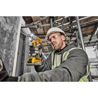Винтоверт DeWalt DCF840NT (без АКБ, кейс)