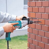 Ударная дрель Makita HP2051F