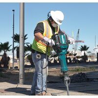 Отбойный молоток Makita HM1812