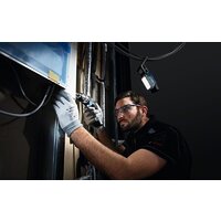 Фонарь Bosch GLI 12V-330 (без аккумулятора и ЗУ)