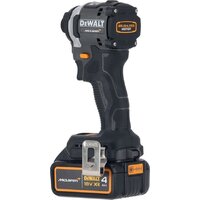 Винтоверт DeWalt DCF85MM2T (с 2-мя АКБ, кейс)