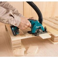 Дисковая (циркулярная) пила Makita HS301DSME (с 2-мя АКБ 4 Ah, кейс)