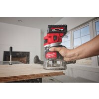 Вертикальный фрезер Milwaukee M18 FR12-0X 4933493304 (без АКБ)