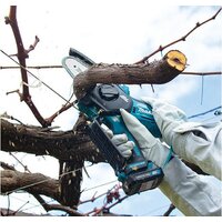 Аккумуляторная пила Makita UC100DWA (с 1-м АКБ)